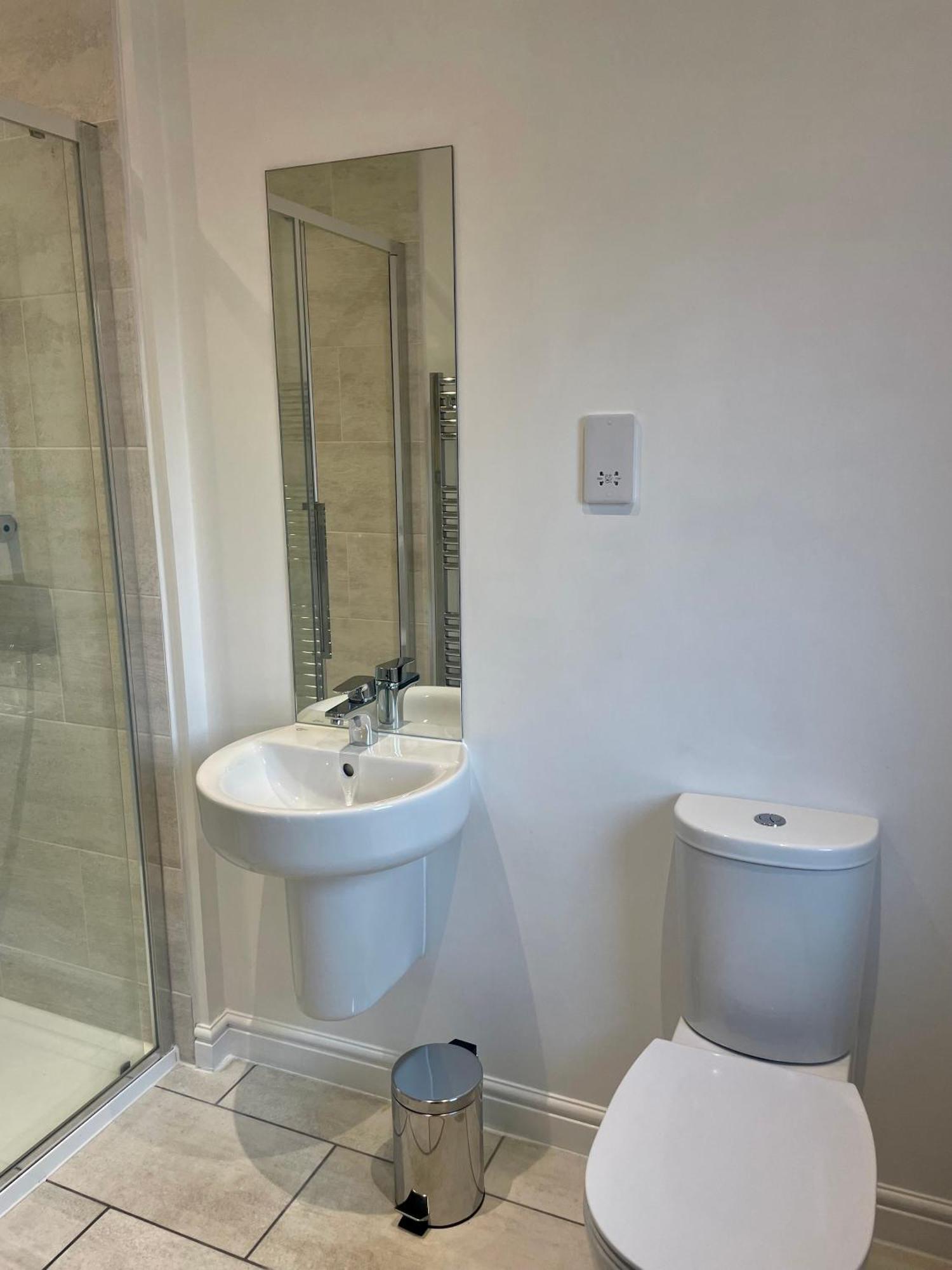 Double En-suite With Free Parking *