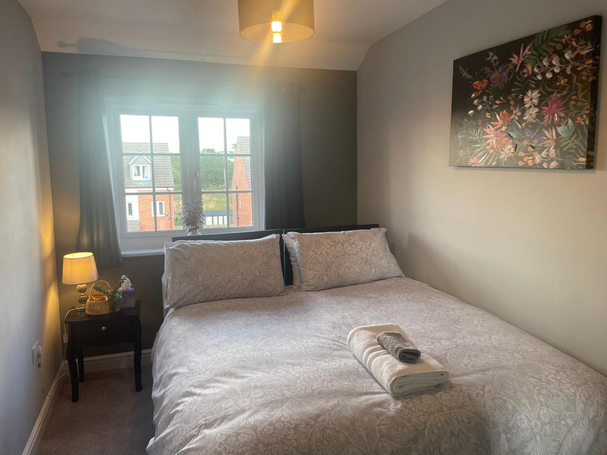 Double En-suite With Free Parking Holiday home *