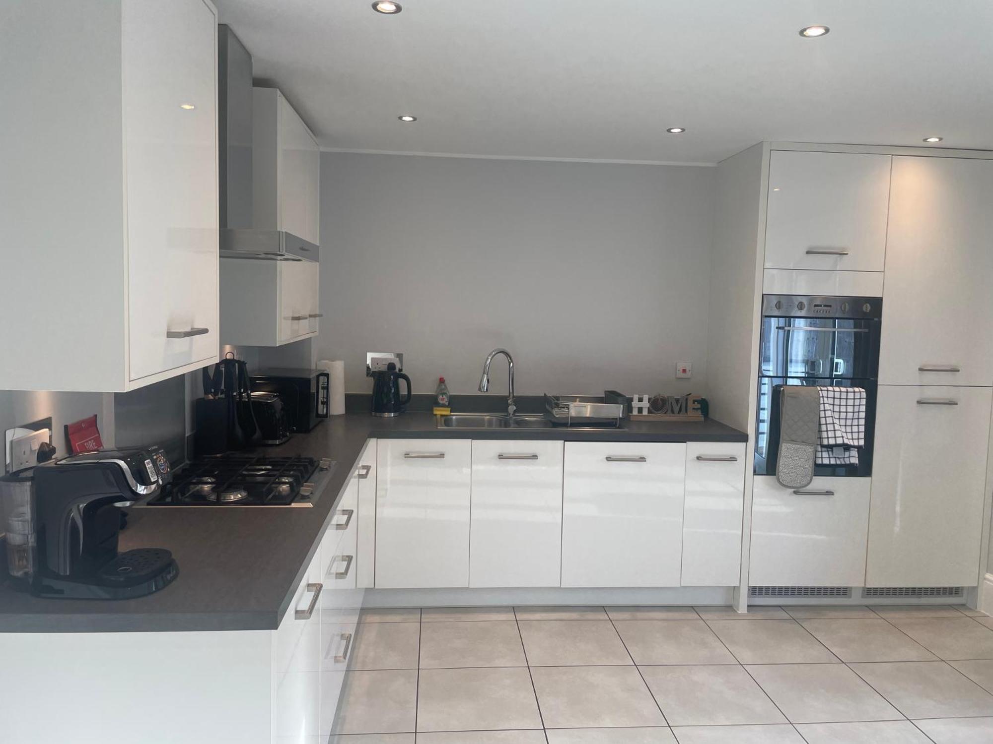 Double En-suite With Free Parking Holiday home Swindon