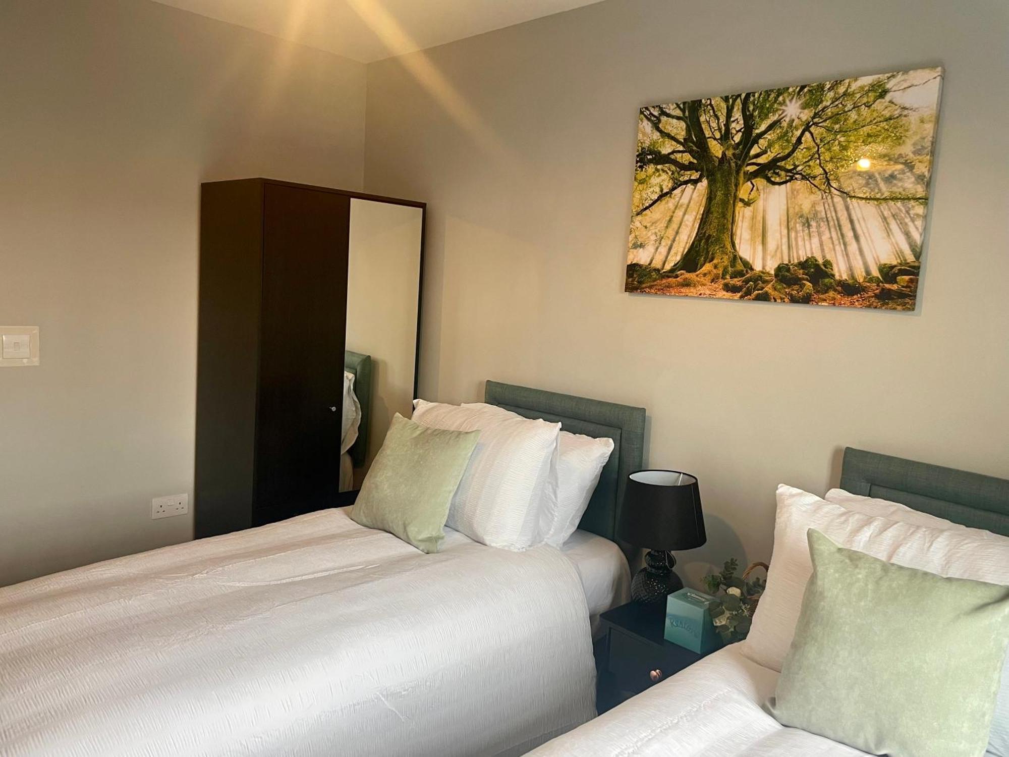 Double En-suite With Free Parking