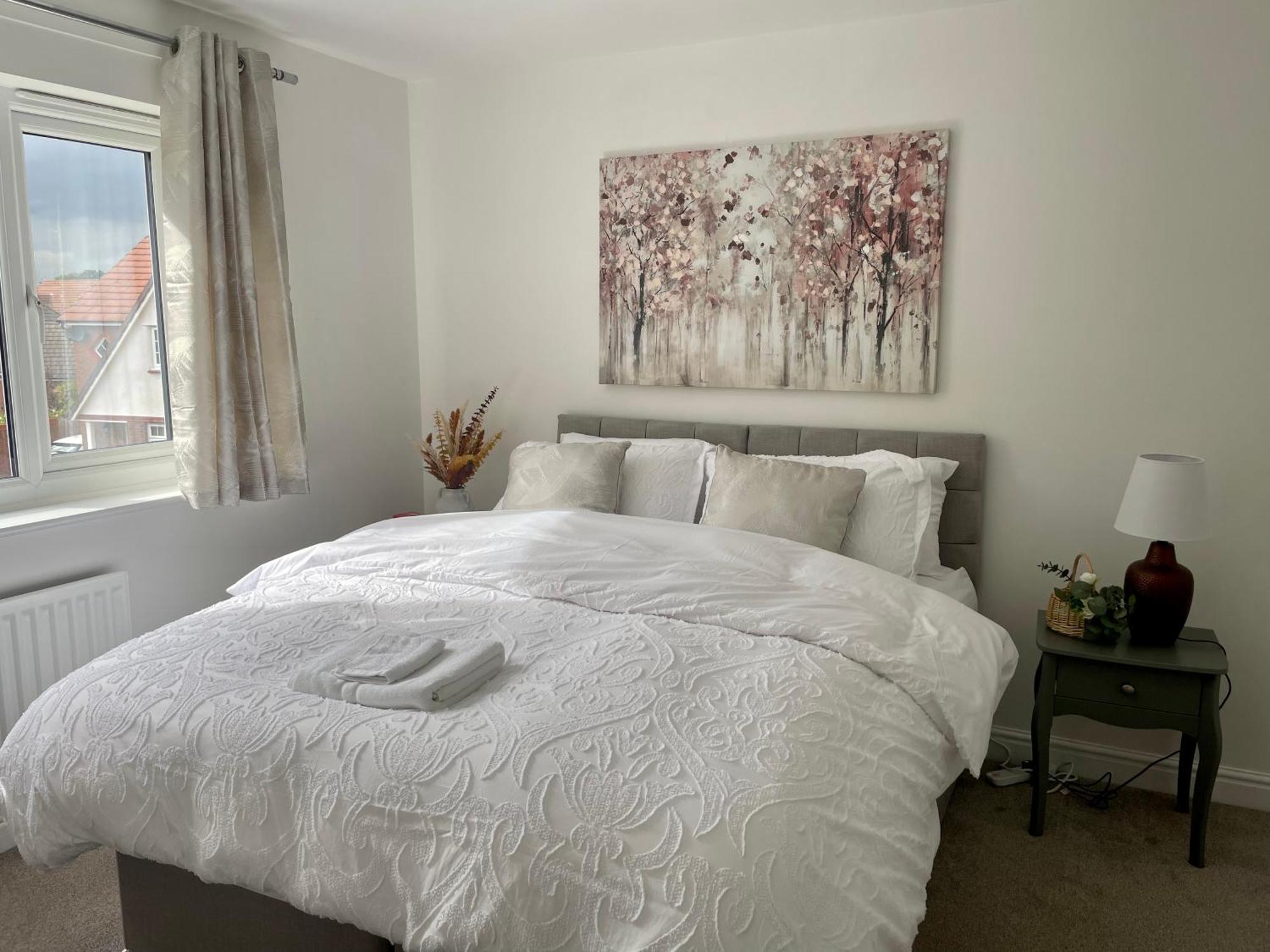 Holiday home Double En-suite With Free Parking *